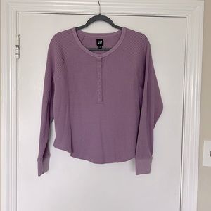 Like new Gap waffle light sweater